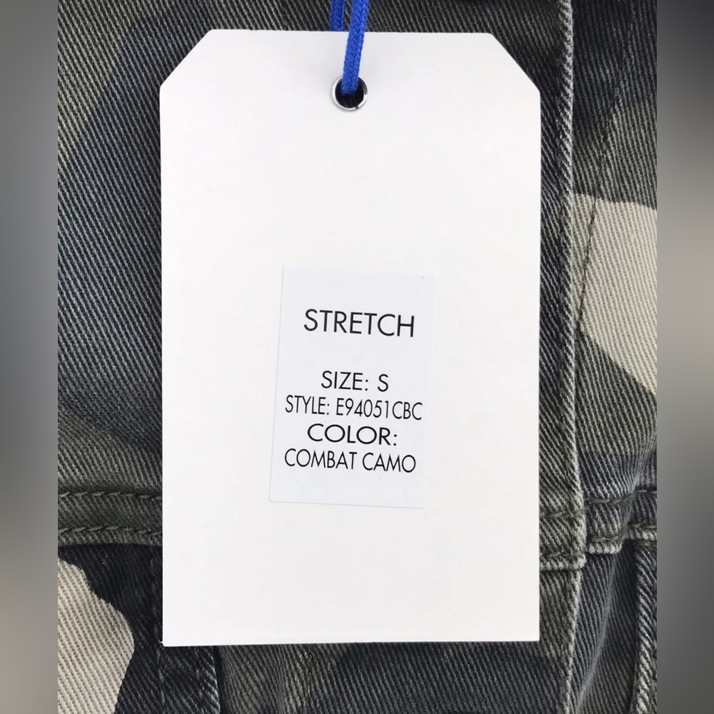 Eunina Camo Cropped Denim Jacket Women’s Small NWT Military Print Utility Style - Picture 5 of 6